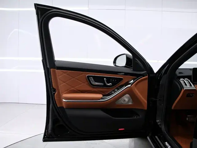 Mercedes-Benz Maybach S-Class — Фото автомобиля 12