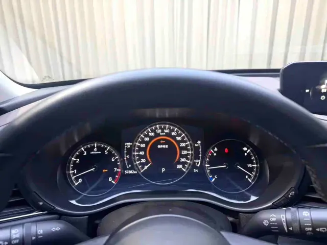 Mazda CX-30 — Фото автомобиля 10