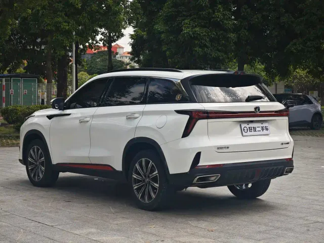 Changan CS75 Plus — Фото автомобиля 7