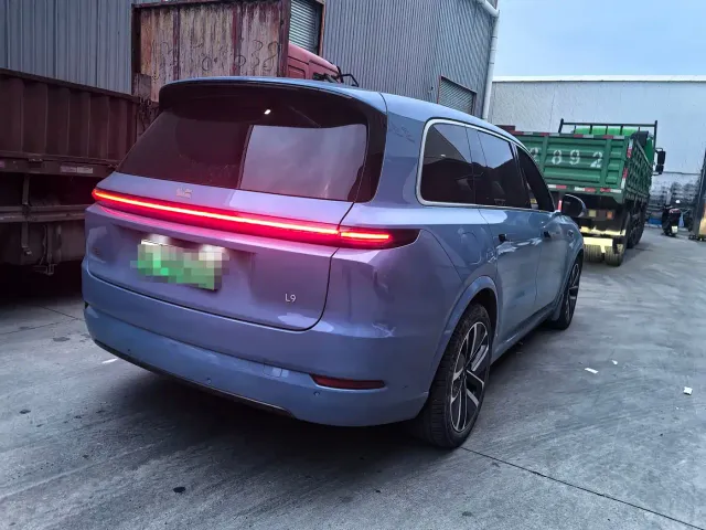 Li Auto L9 — Фото автомобиля 3