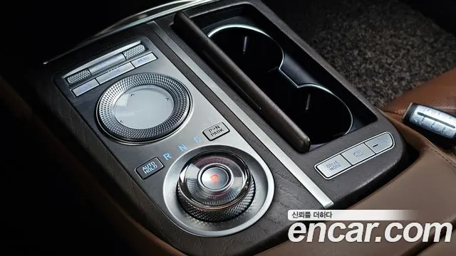 Genesis G80 RG3 — Фото автомобиля 12
