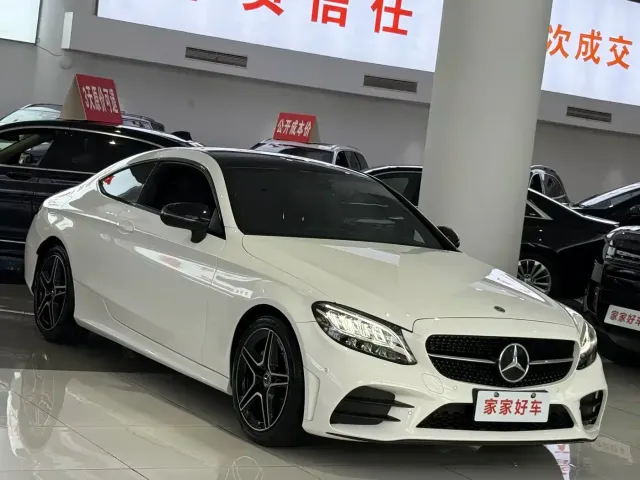 Mercedes-Benz C-Class — Фото автомобиля 4