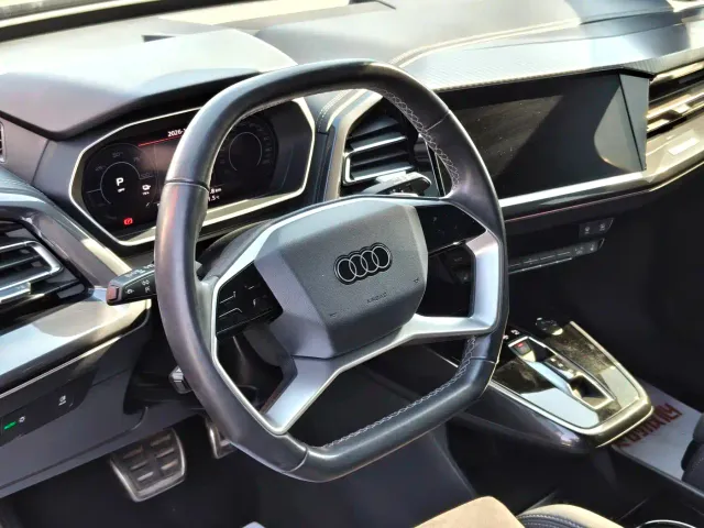 Audi Q4 e-tron — Фото автомобиля 8