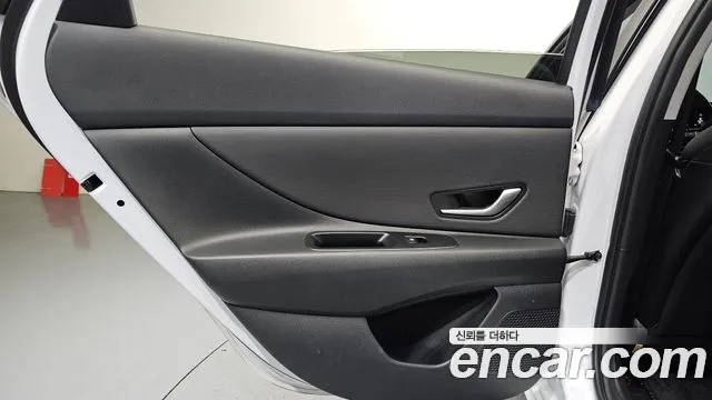 Hyundai AVANTE Новый Avante (CN7) — Фото автомобиля 25