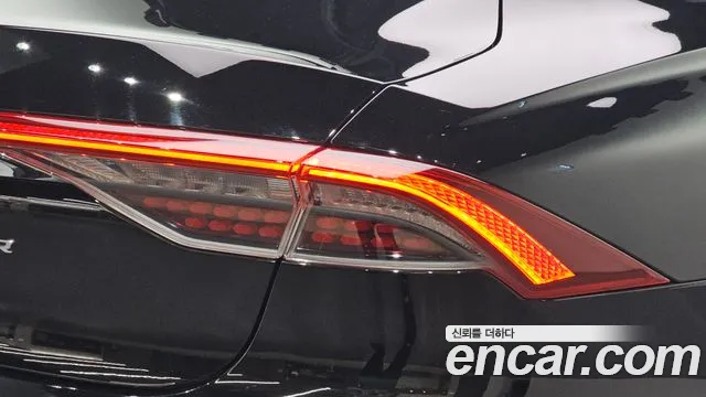 Hyundai Grandeur (New) Hybrid — Фото автомобиля 8