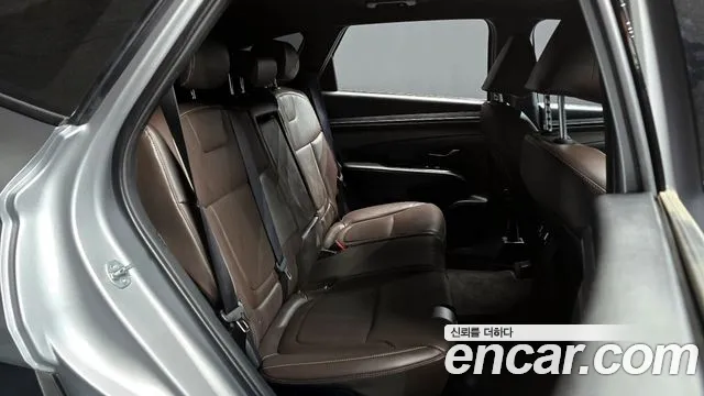 Hyundai Tucson Tucson (NX4) Бензин 1.6 Turbo 4WD — Фото автомобиля 12