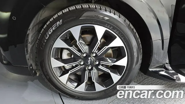 Kia Canival Carnival 4 поколение Бензин 7 мест Hi-Limousine — Фото автомобиля 5