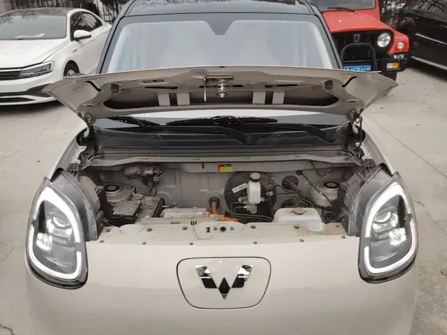 Wuling Hongguang Mini EV — Фото автомобиля 19