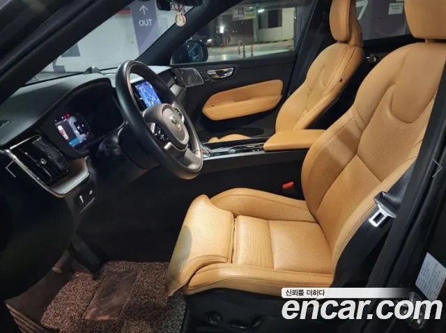 Volvo XC60 2nd Gen — Фото автомобиля 13