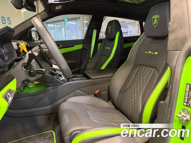 Lamborghini Urus — Фото автомобиля 6