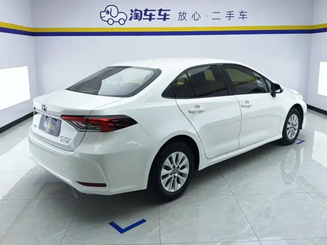 Toyota Corolla — Фото автомобиля 3