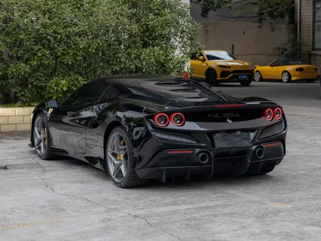 Ferrari F8 — Фото автомобиля 6