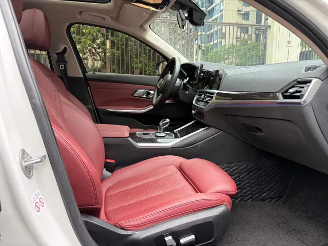 BMW 3 Series — Фото автомобиля 15