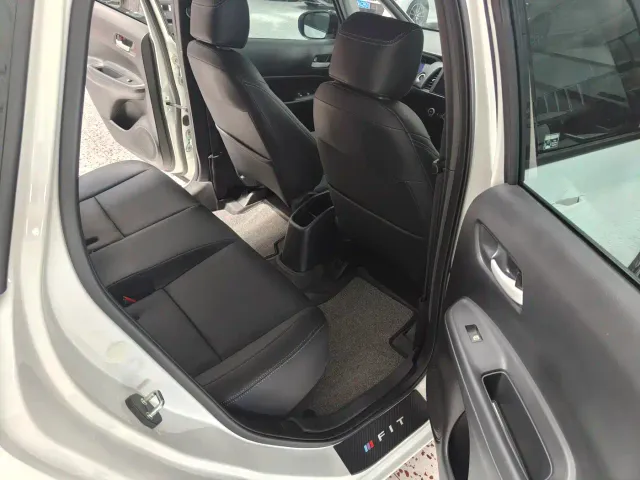 Honda Fit — Фото автомобиля 14