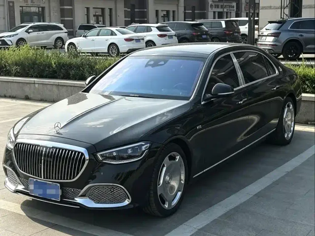 Фотография автомобиля — Mercedes-Benz Maybach S-Class