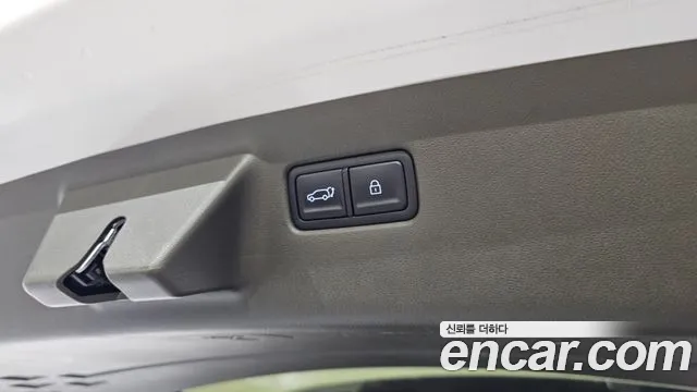 Hyundai Santafe — Фото автомобиля 25