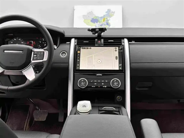 Land Rover Discovery — Фото автомобиля 12