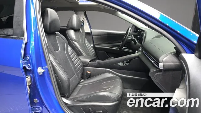 Hyundai AVANTE Inspiration — Фото автомобиля 11