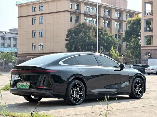 Changan Qiyuan A07 — Фото автомобиля 6