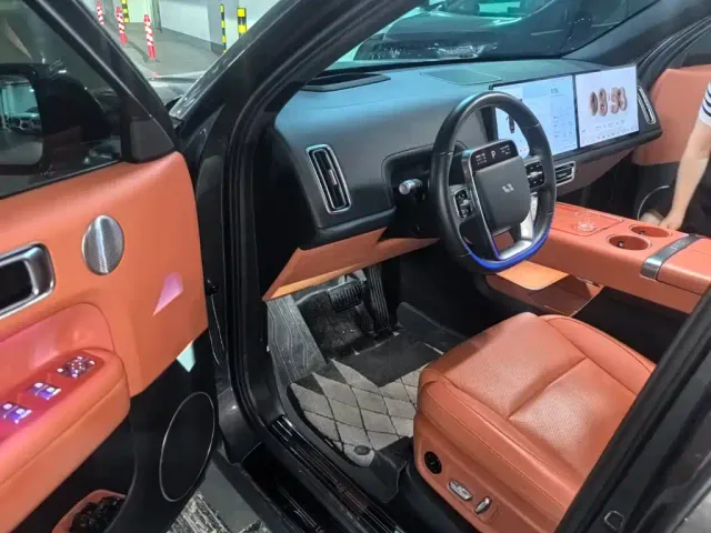 Li Auto L6 — Фото автомобиля 2