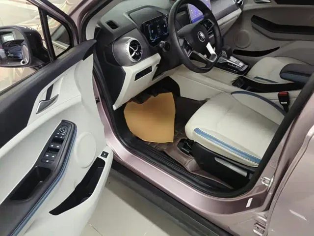 BYD Yuan Pro — Фото автомобиля 15