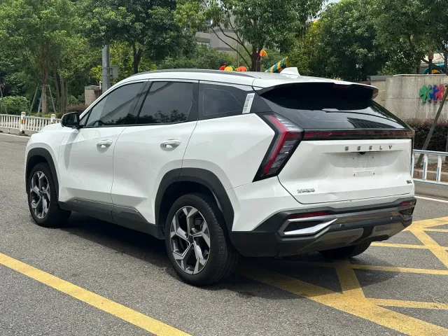 Geely Boyue L — Фото автомобиля 7