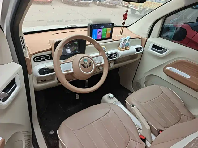 Wuling Hongguang Mini EV — Фото автомобиля 9