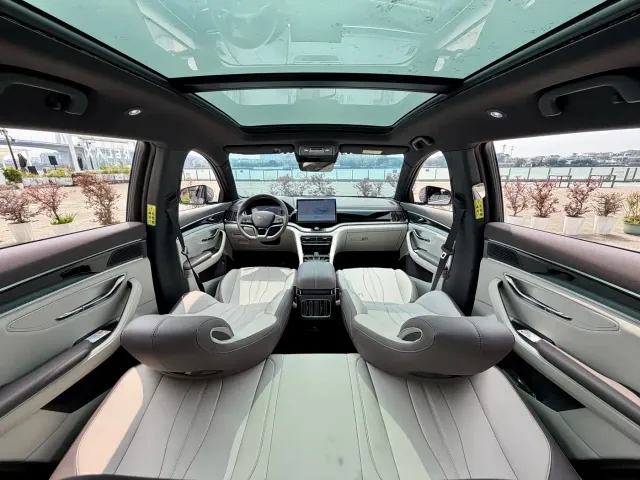 BYD Song PLUS PHEV 2025 EV 520km Luxury — Фото автомобиля 14