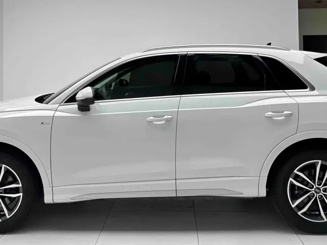 Audi Q3 — Фото автомобиля 19
