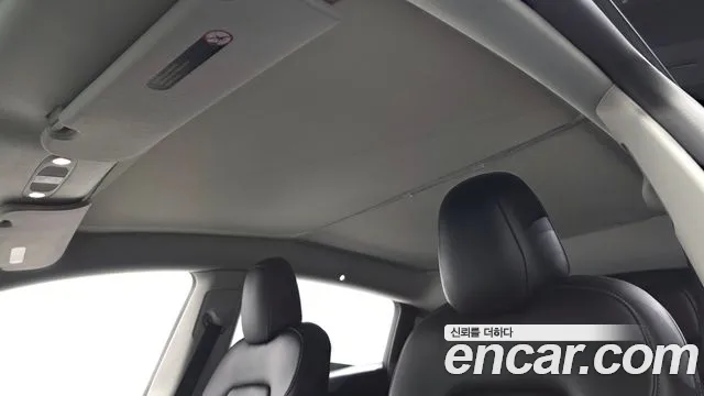 Tesla Model Y — Фото автомобиля 27