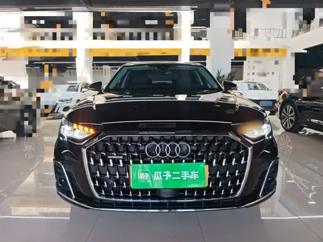 Audi A8 — Фото автомобиля 2