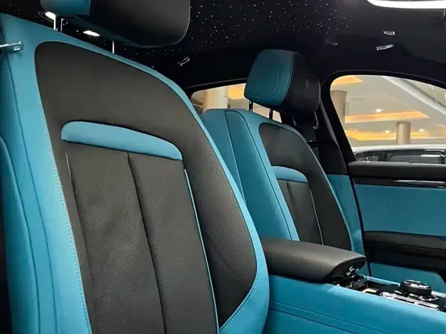 Rolls-Royce Ghost — Фото автомобиля 9