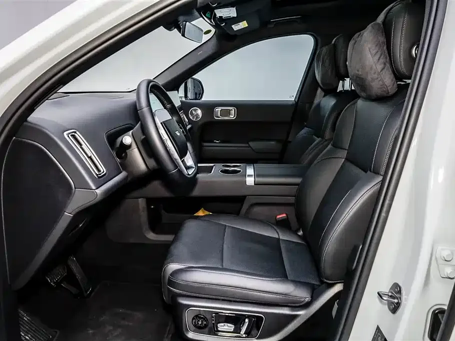 Li Auto Li Xiang L9 2025 Ultra Smart Renewal Edition — Фото автомобиля 17