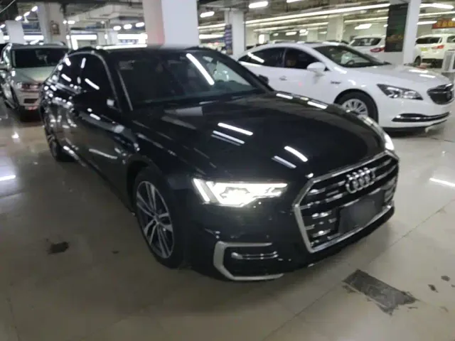 Audi A6L — Фото автомобиля 3