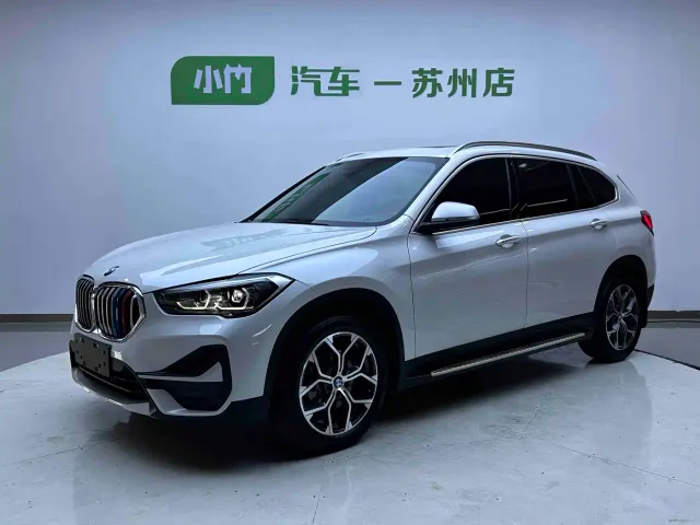 Фотография автомобиля — BMW X1