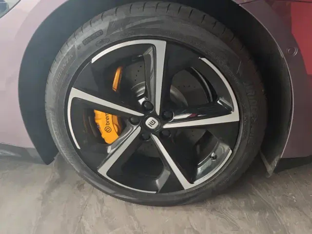 Xiaomi SU7 — Фото автомобиля 6