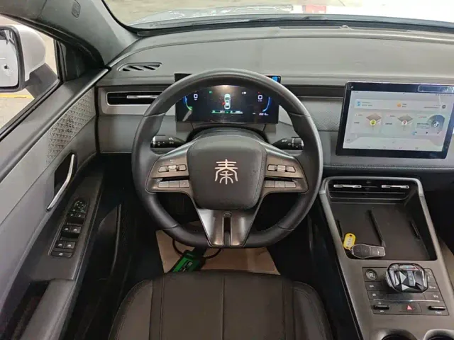 BYD Qin PLUS — Фото автомобиля 10