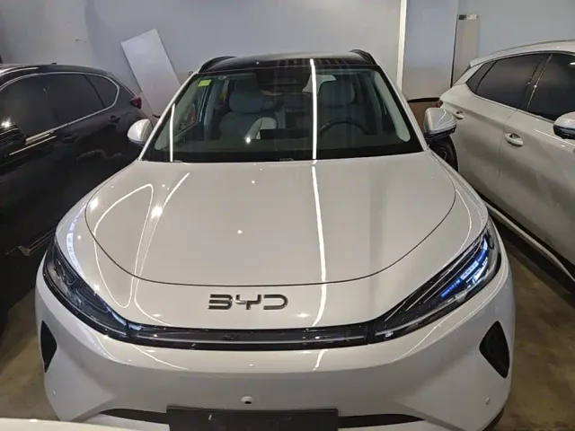 BYD Sealion 05 EV — Фото автомобиля 2