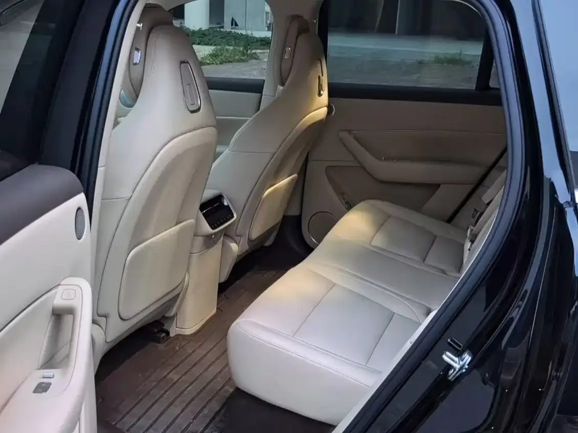 AITO Wenjie AITO M6 2026 Base Model — Фото автомобиля 9