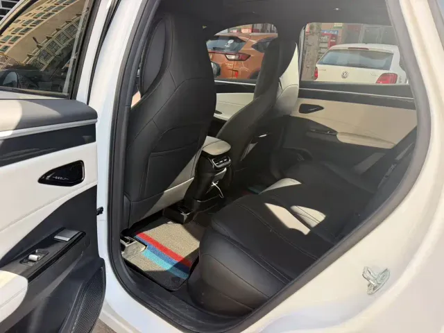 Geely Galaxy L7 — Фото автомобиля 6