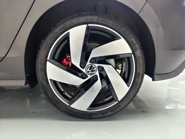 Volkswagen Golf GTI — Фото автомобиля 12