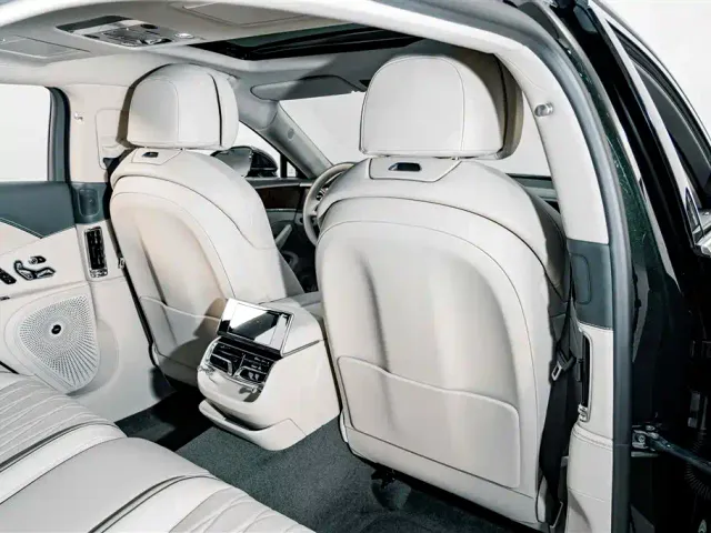 Bentley Flying Spur — Фото автомобиля 23
