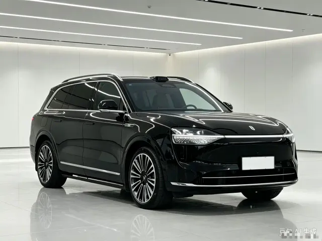 Aito M9 — Фото автомобиля 3