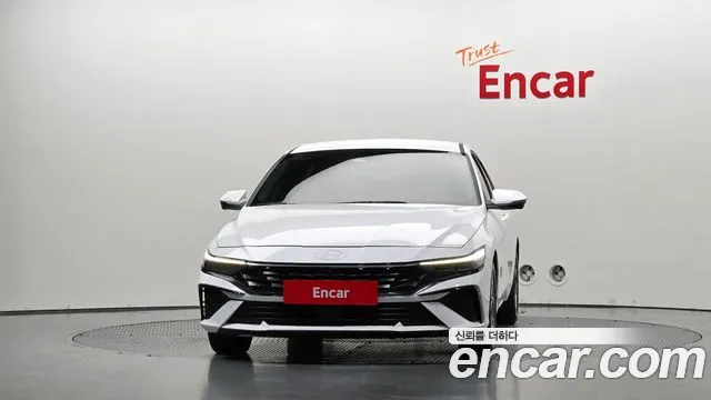Hyundai Avante — Фото автомобиля 3