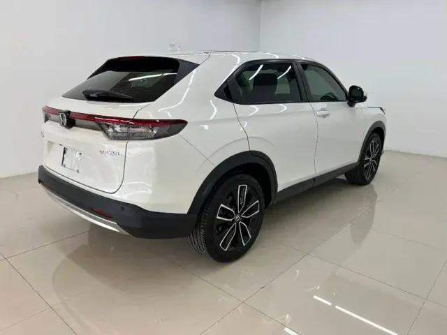 Honda Vezel — Фото автомобиля 4