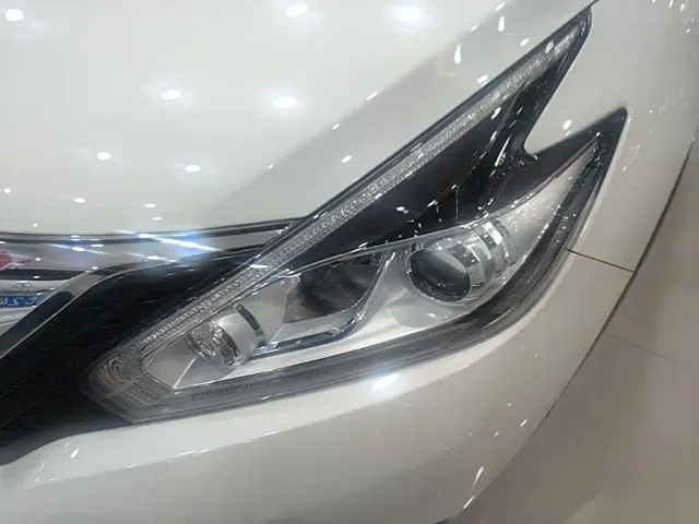 Nissan Murano — Фото автомобиля 23