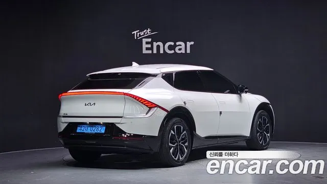 Kia EV6 Long Range — Фото автомобиля 2