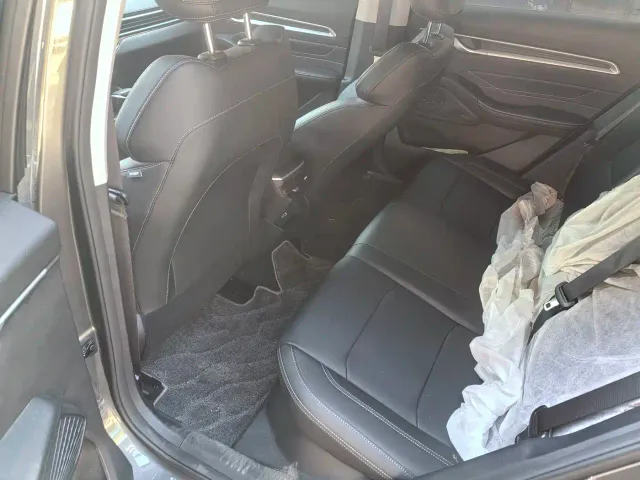 Geely Emgrand — Фото автомобиля 5