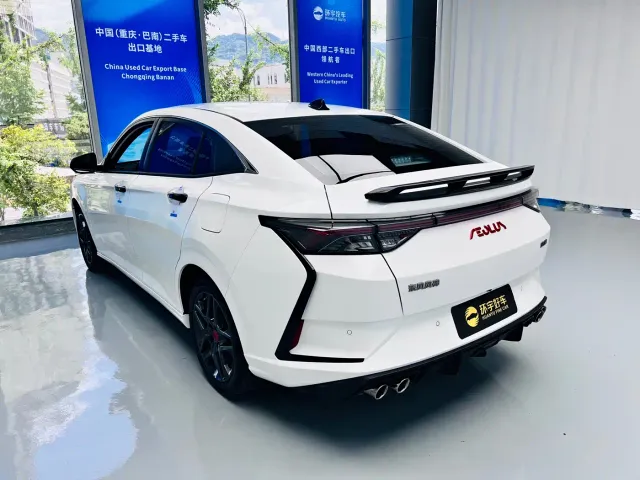Dongfeng Yixuan — Фото автомобиля 8