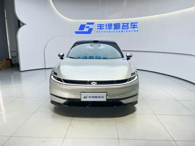 Changan Qiyuan A06 — Фото автомобиля 2